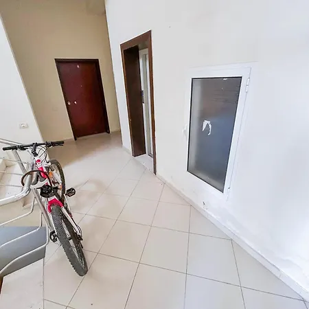 Qerret 647 Apartment *