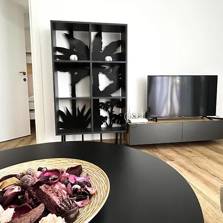 Qerret 647 Apartment